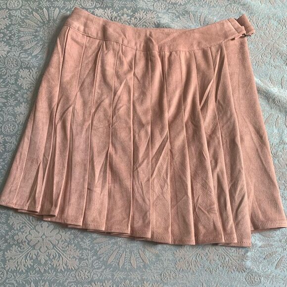 Indikah mini faux suede pleated wrap around skirt - Picture 2 of 7